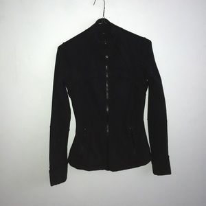 ❌TRADED❌Black running lulu lemon zip up